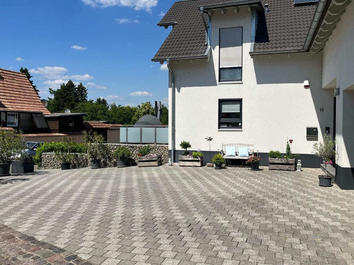 Weingut Grafenhof Apartment Heuchelheim-Klingen Ngoại thất bức ảnh